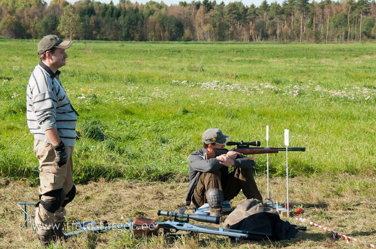 Indrek Kanep sitting in Line 1
